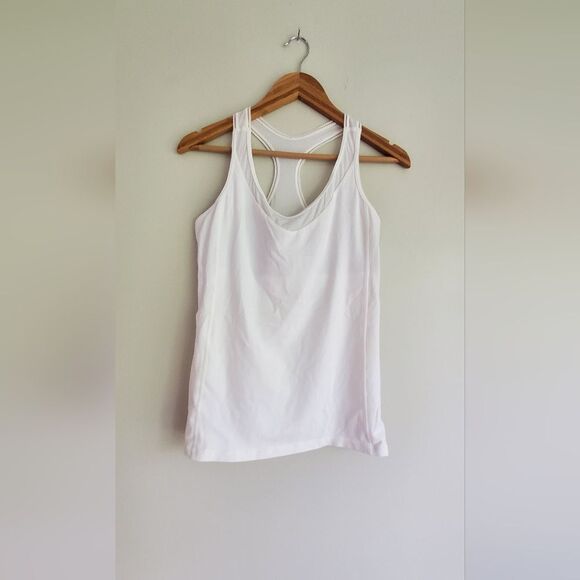 Lululemon Off White Razer Back Activewear With Bra Size 10 Or a Large - Picture 1 of 9